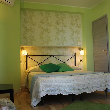 Axia B&B, 900mTerme dei Papi, 6min dalla città,PARK privato 3*